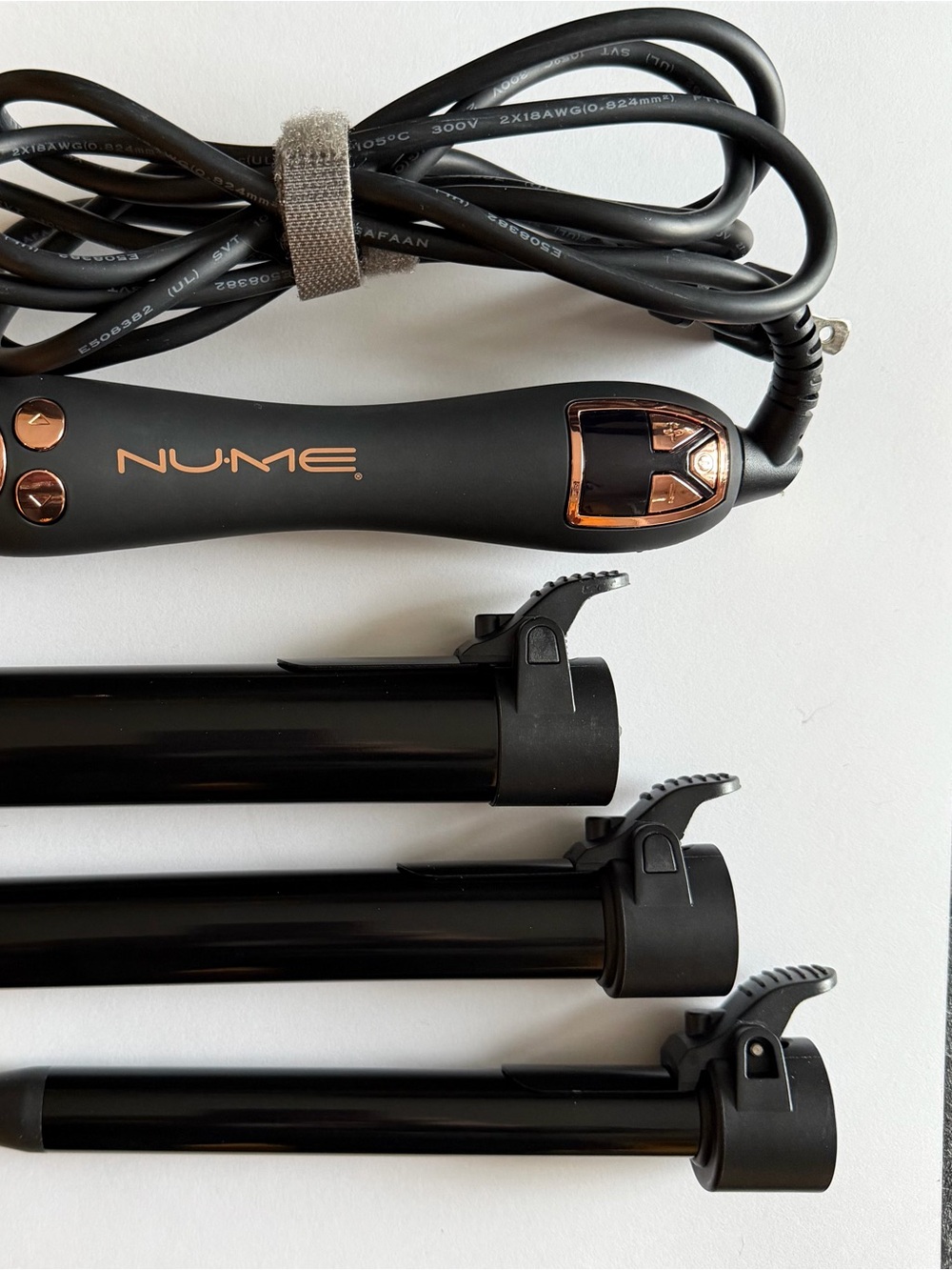 NuMe Triple Barrel Waver in Black with Rose Gold Trim